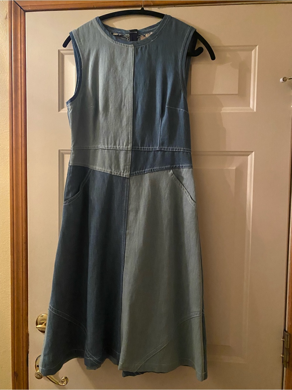 HOLDING HORSES Two-Tone Sleeveless Midi Dress - Light Blue & Dark Blue 8